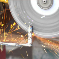 Чи може алмазний диск різати сталь?