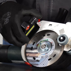 Фонарь FireFly для освещения рабочей зоны